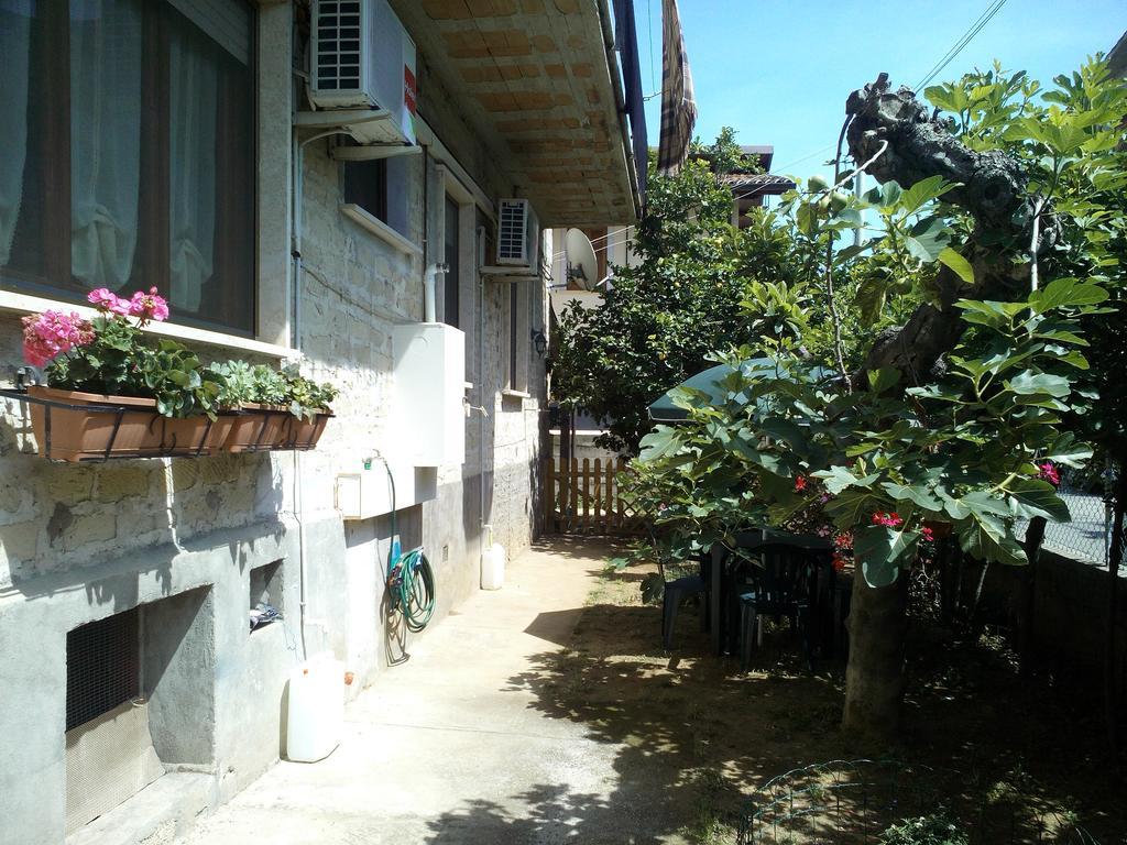 B&B A Casa Di Nonna Fondi Eksteriør billede