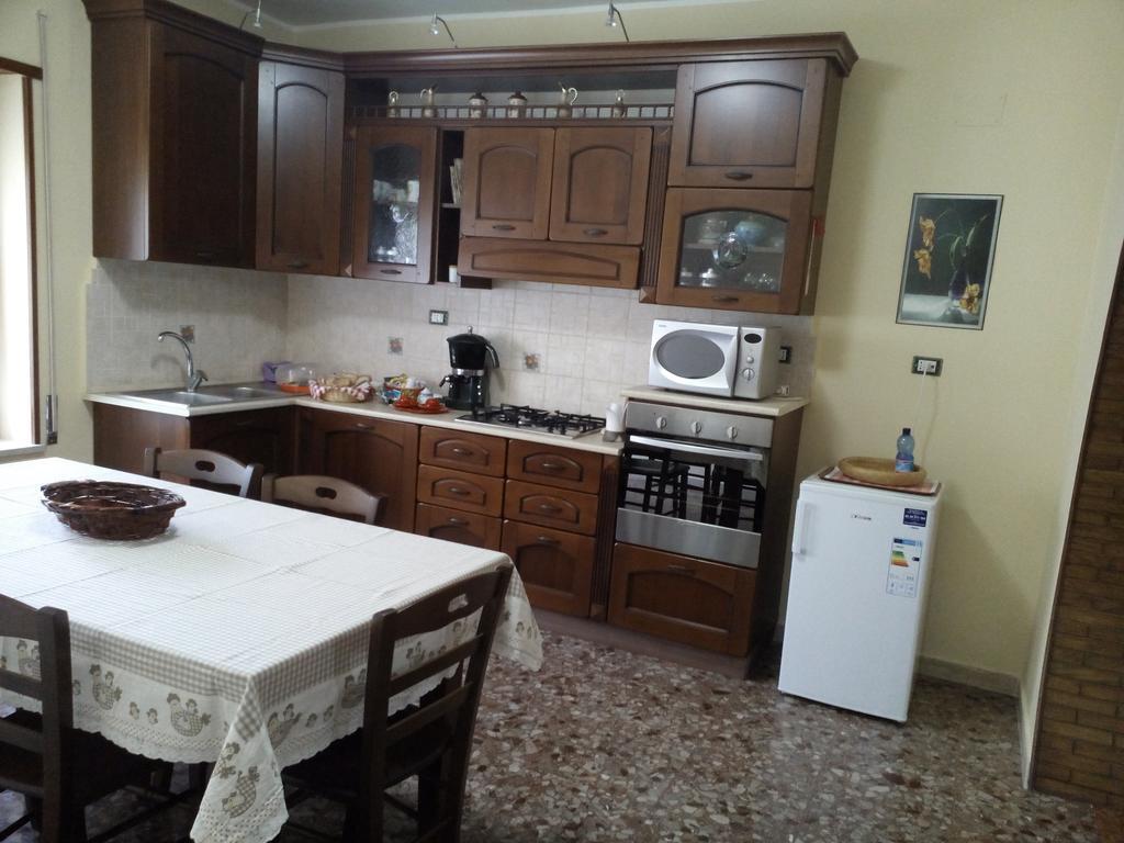 B&B A Casa Di Nonna Fondi Eksteriør billede