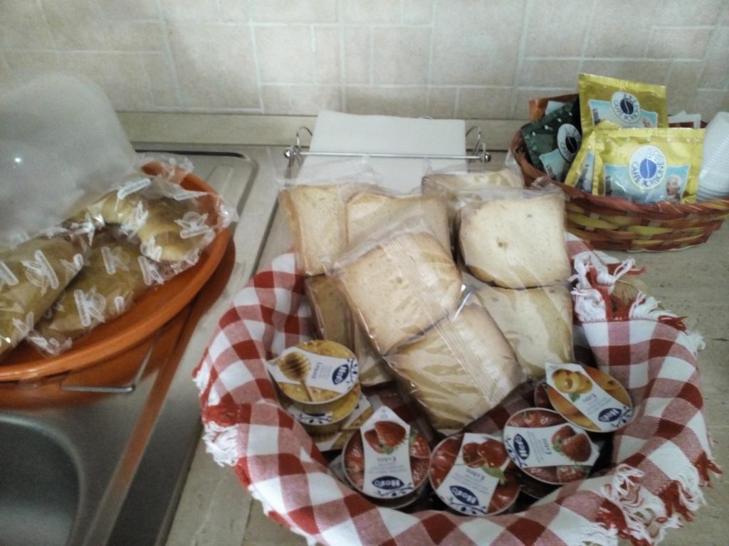 B&B A Casa Di Nonna Fondi Eksteriør billede